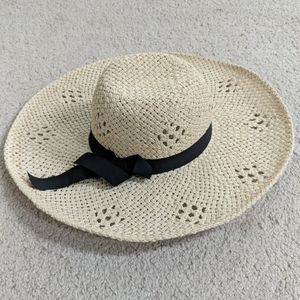 Target Straw Hat Sunhat w/ Black Bow Trim